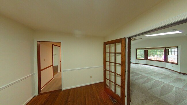 Building Photo - Ranch Style Home in Beechmont of Newport News