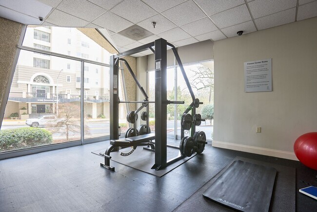 Building Photo - Furnished Buckhead Studio in Prime Peachtree Location