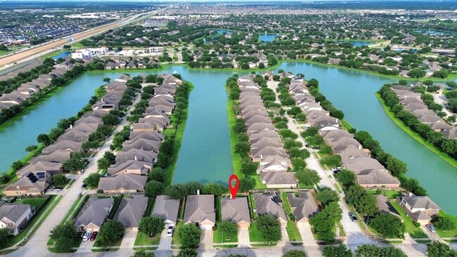 Building Photo - 11430 Elizabeth Brook Dr