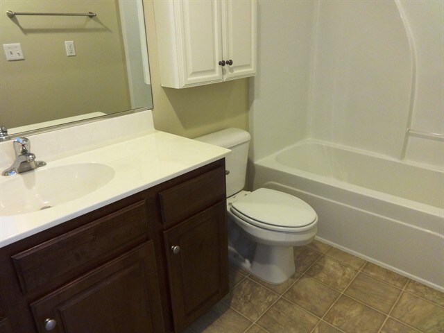 Building Photo - 106 Meadowvale Ln