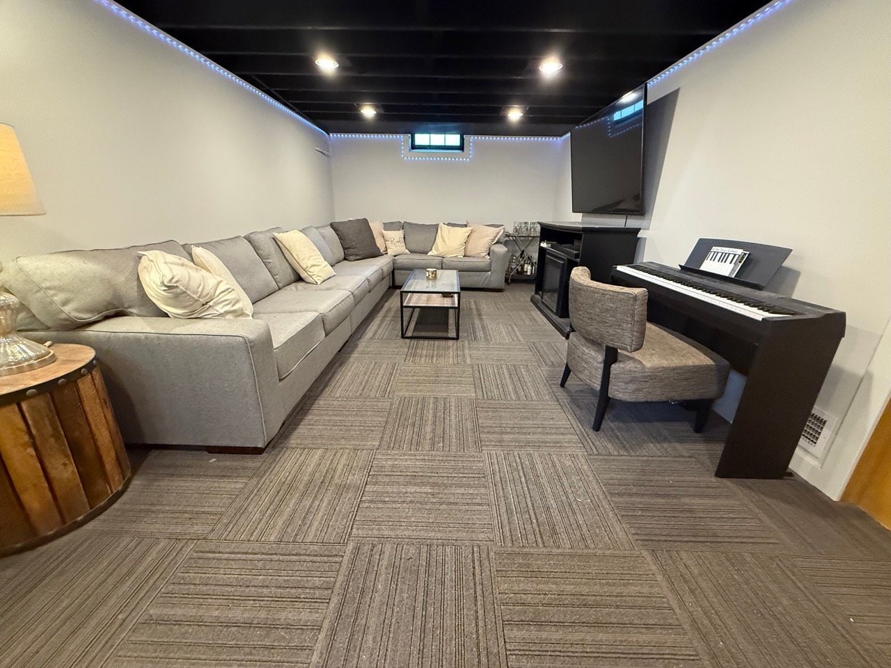 Building Photo - 5350 N Navajo Ave