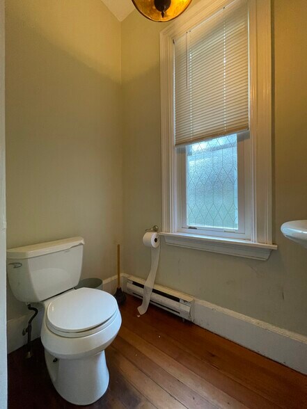 Building Photo - 48 Alleghany St