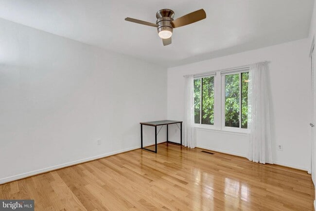 Building Photo - 2990 Borge St