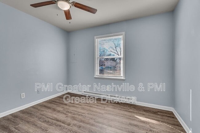 Building Photo - 816 Greenland Dr