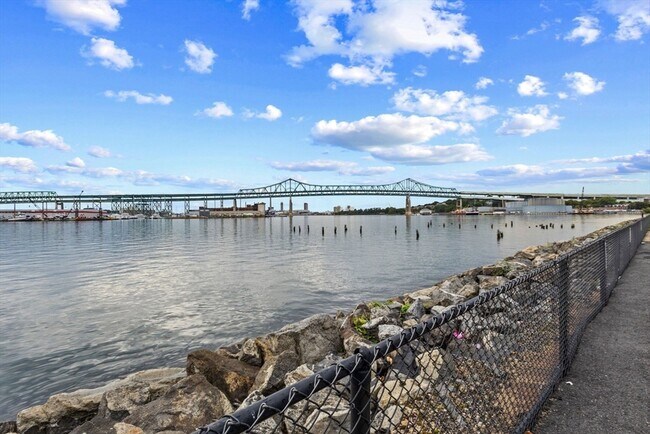 Building Photo - 44 W Eagle St