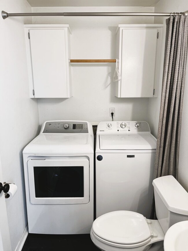 Building Photo - 3-Bedroom Home in vibrant Kenton neighborh...