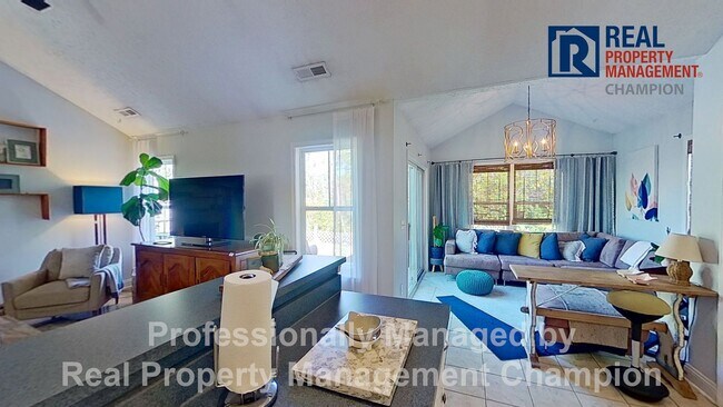 Building Photo - Immaculate Home Featuring Open Floorplan, ...