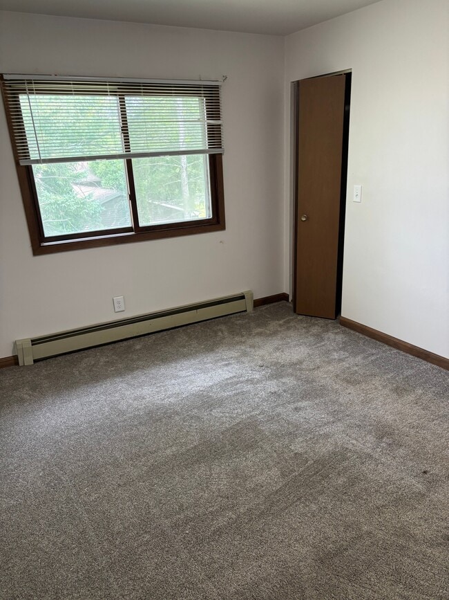 Building Photo - Mosinee Apartments