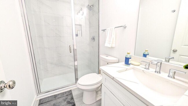 Building Photo - 2253 Papermill Rd