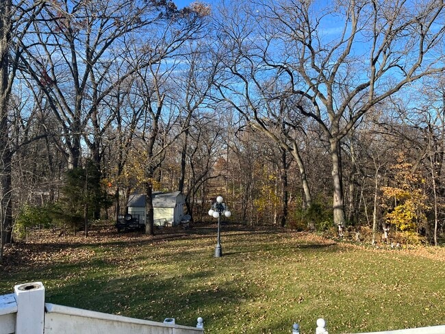 Building Photo - 112 Chicago Rd