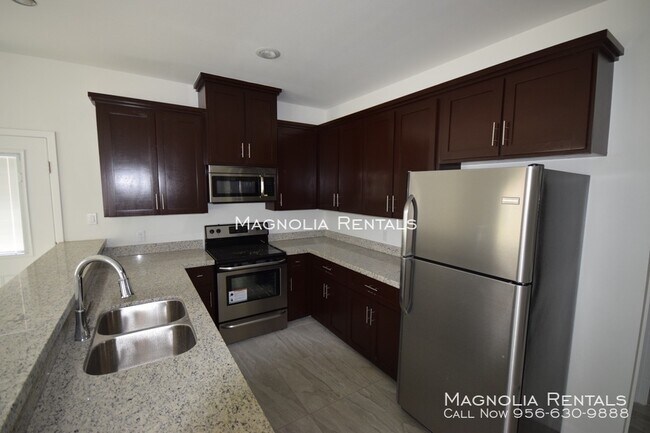 Building Photo - Medical Ridge Apartments