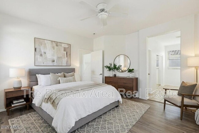 Building Photo - 4188 S Mariposa Dr