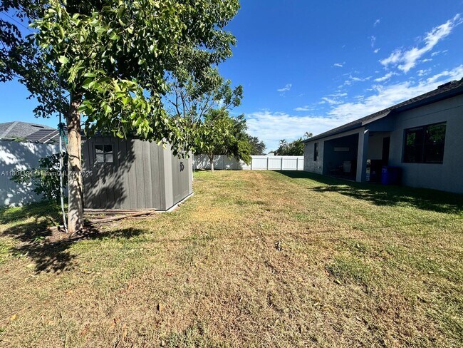 Building Photo - 209 SE 26th Terrace