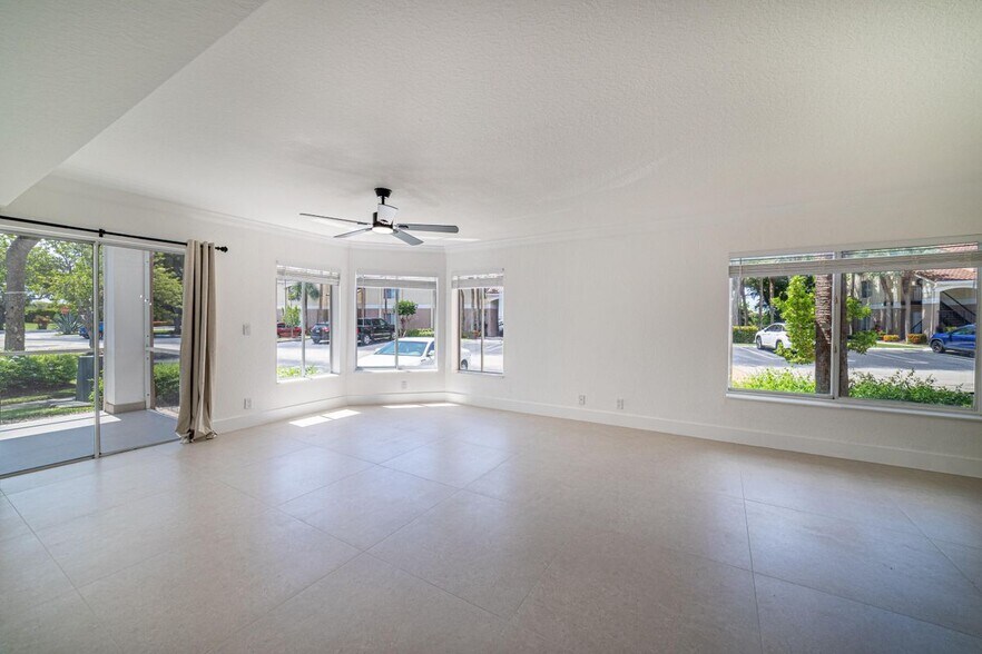 Building Photo - 815 Boynton Beach Blvd