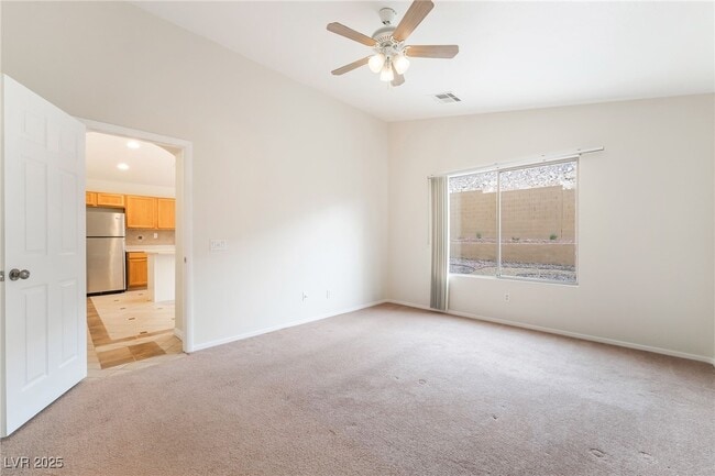 Building Photo - 11073 Vallerosa St