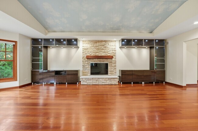 Building Photo - 29 Brookdale Ln