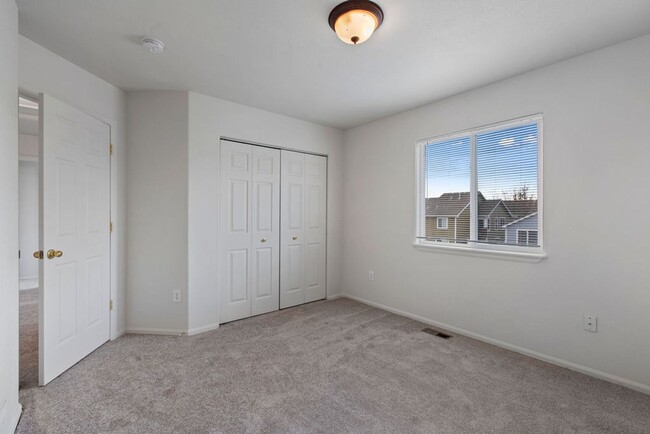 Building Photo - Spacious 4-Bedroom Home in North Fort Collins