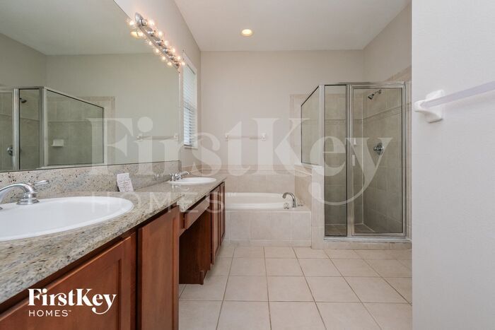 Building Photo - 527 Dunaway Dr