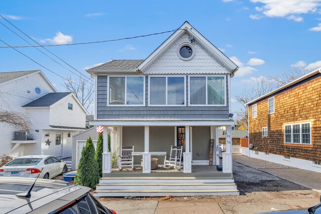 Primary Photo - 15 Bristol St