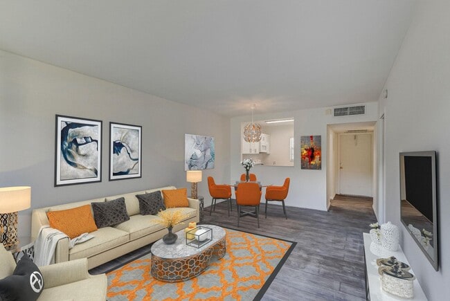 Building Photo - 5111 W Oakland Park Blvd