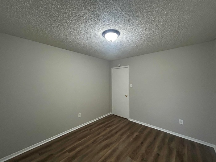 Building Photo - 3465 Cherry Cove W