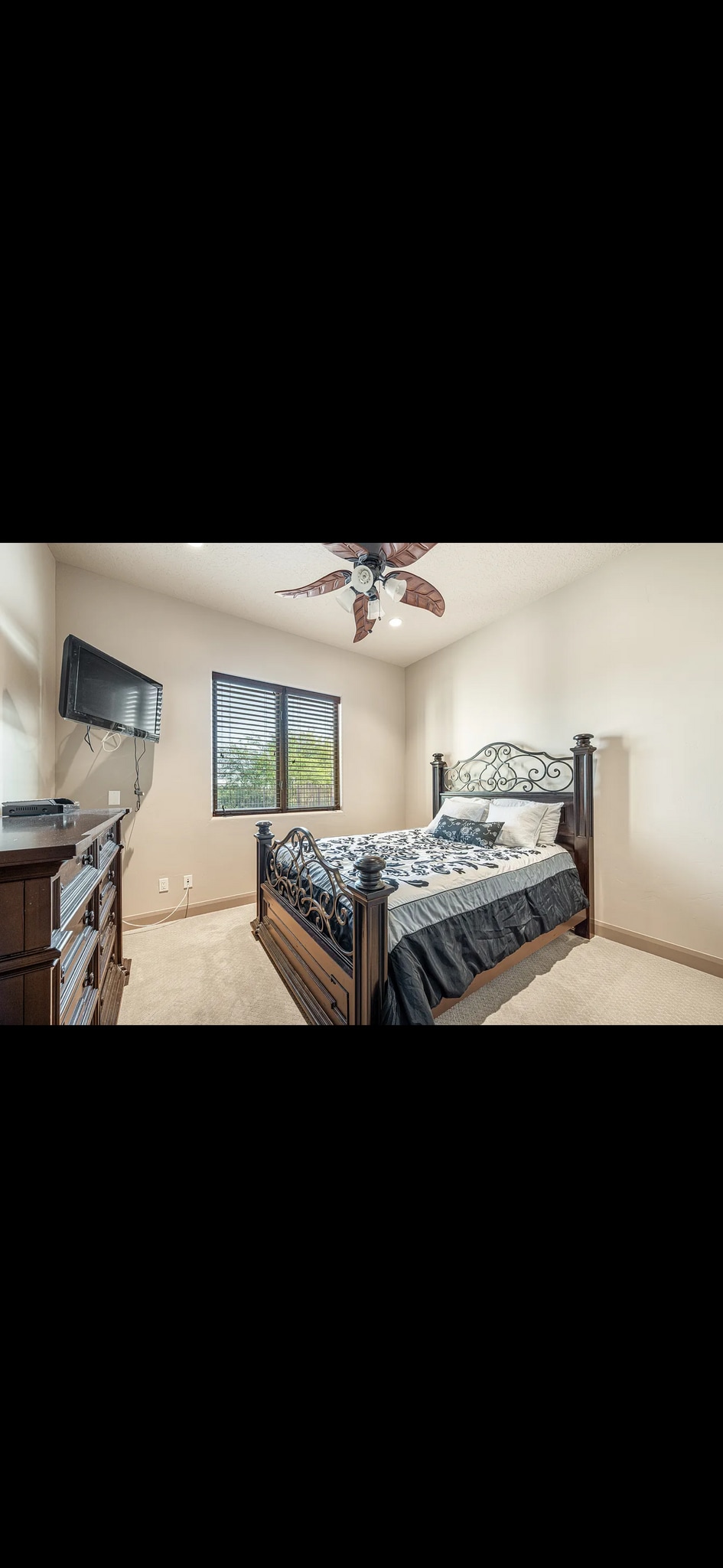 Building Photo - 1747 W Red Cloud Cir
