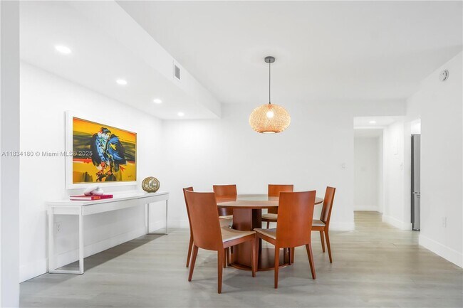 Building Photo - 1201 S Ocean Dr