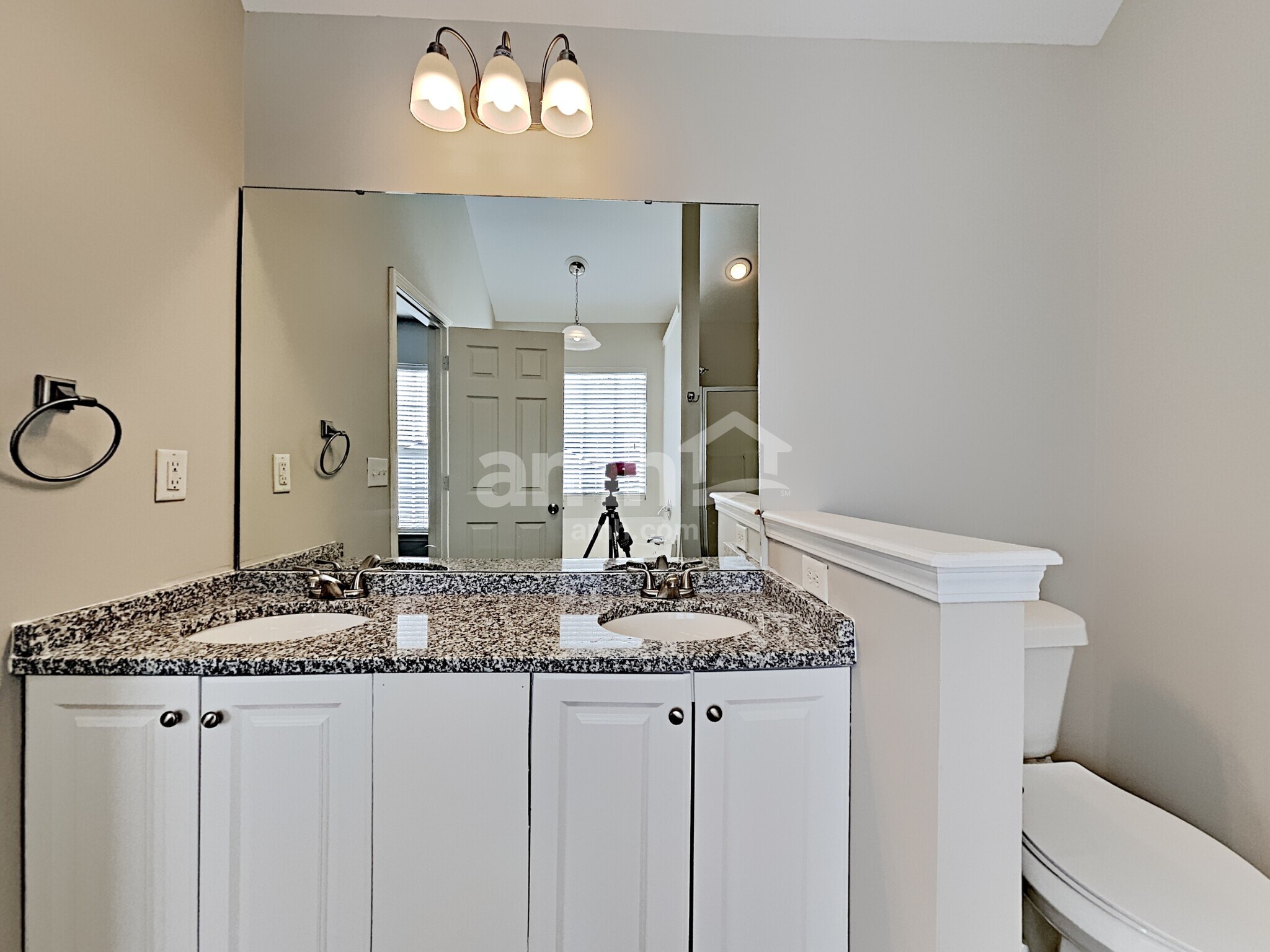 Building Photo - 4540 Canipe Dr