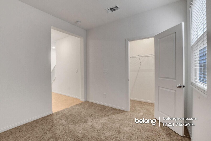 Building Photo - 4109 Nopal Serrano Ave