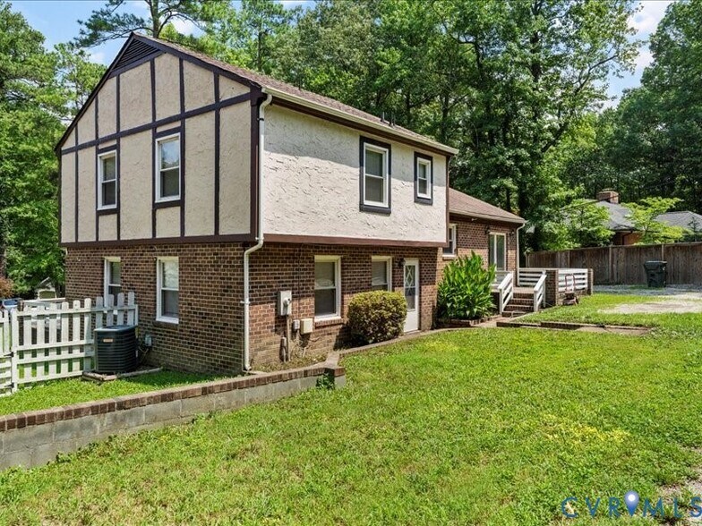 Building Photo - 8535 Old Spring Rd