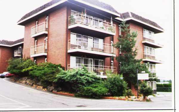 Primary Photo - Villanelle Apartments