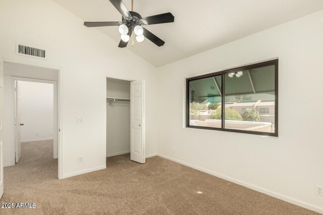 Building Photo - 20 E Redondo Dr