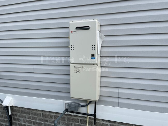 Building Photo - 61 B P Ln