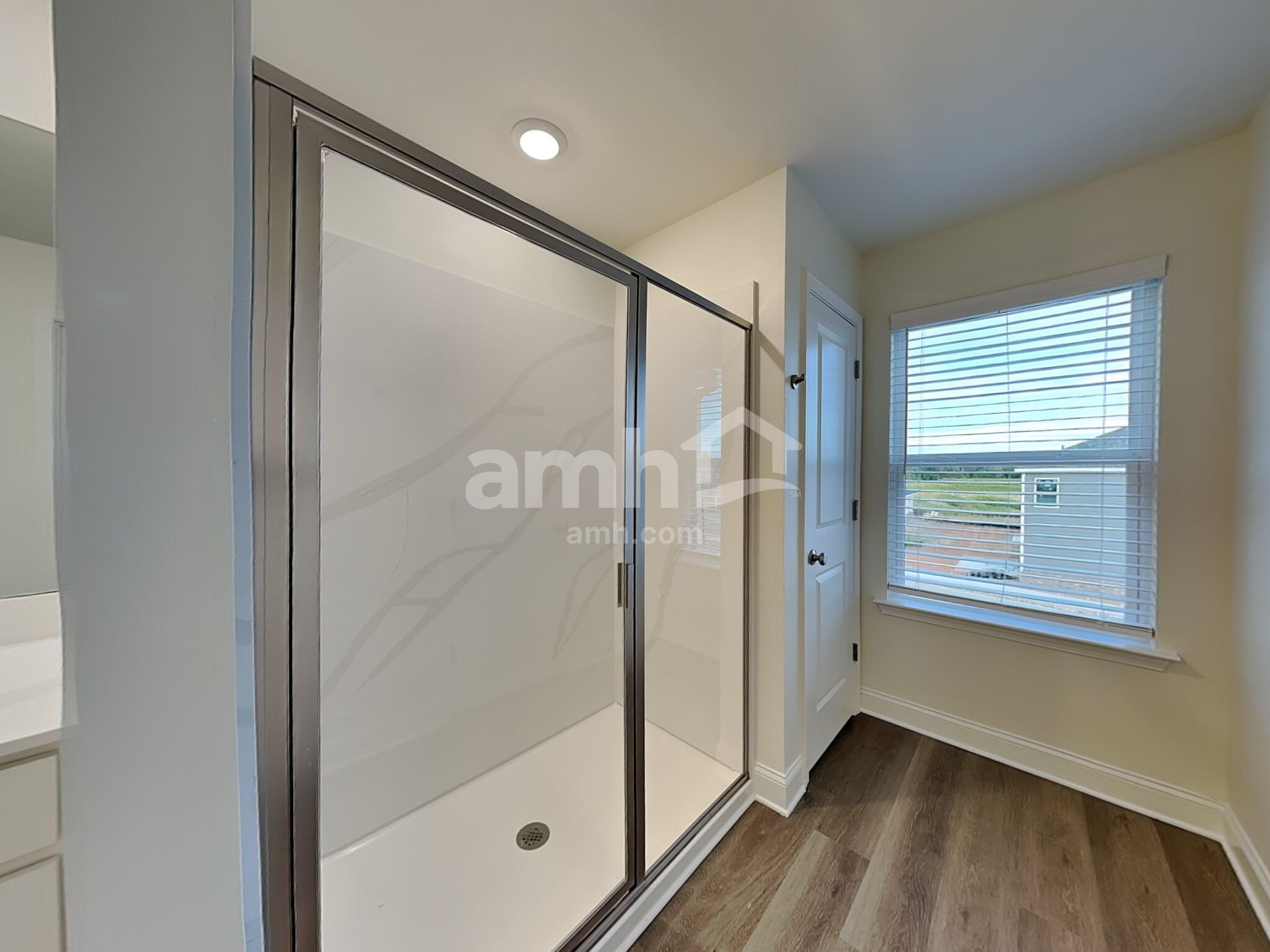 Building Photo - 890 Jubilation St