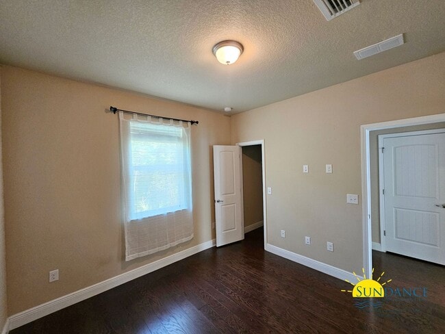 Building Photo - 122 Sandpine Loop