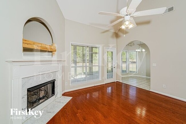 Building Photo - 417 Waterford Dr