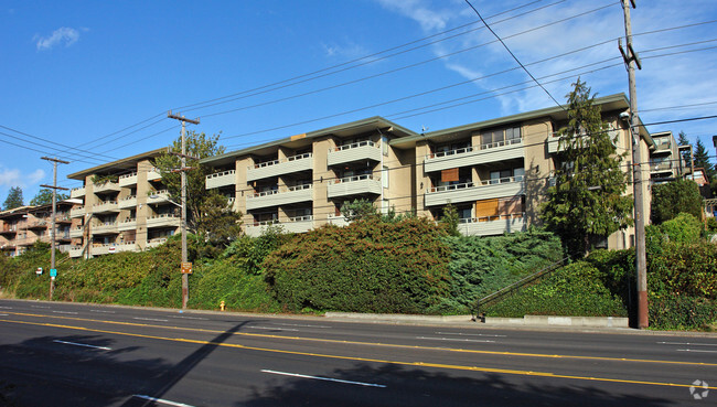 Building Photo - Interbay 21
