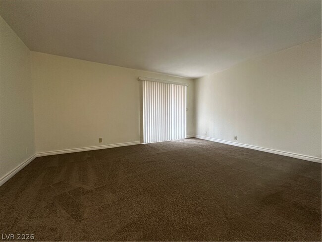 Building Photo - 4320 Sandy River Dr