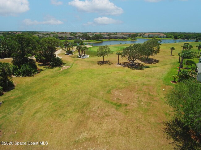Building Photo - 1937 Golf Vista Blvd