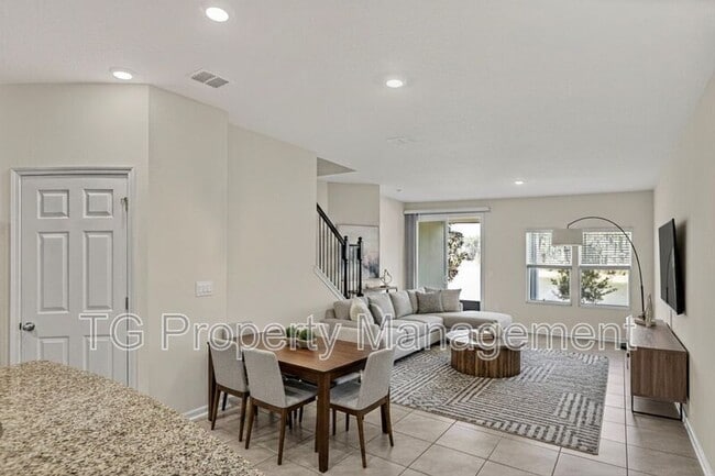 Building Photo - 443 Coastline Way