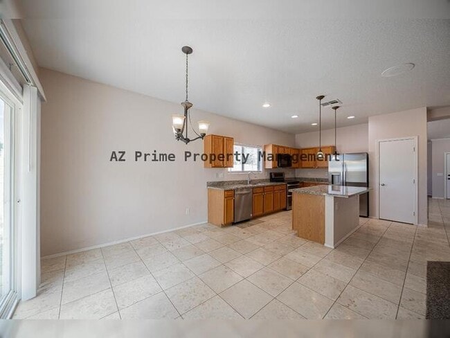 Building Photo - 3864 S Emery Cir