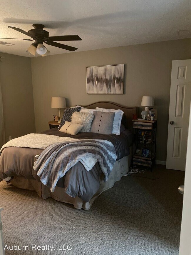 Building Photo - 2 br, 2 bath House - Campus Courtyard @ Ma...