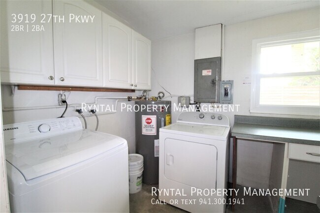 Building Photo - 3919 27th Pky