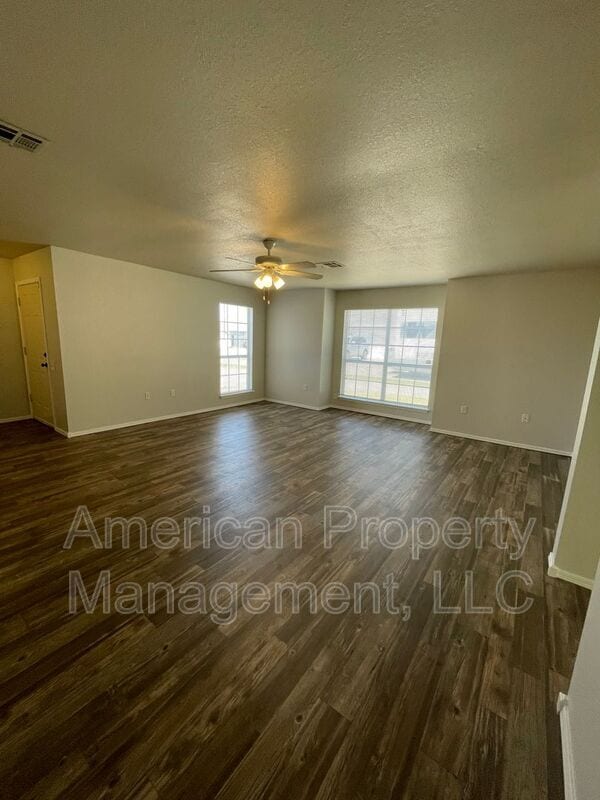 Building Photo - 12946 E 31st Ct