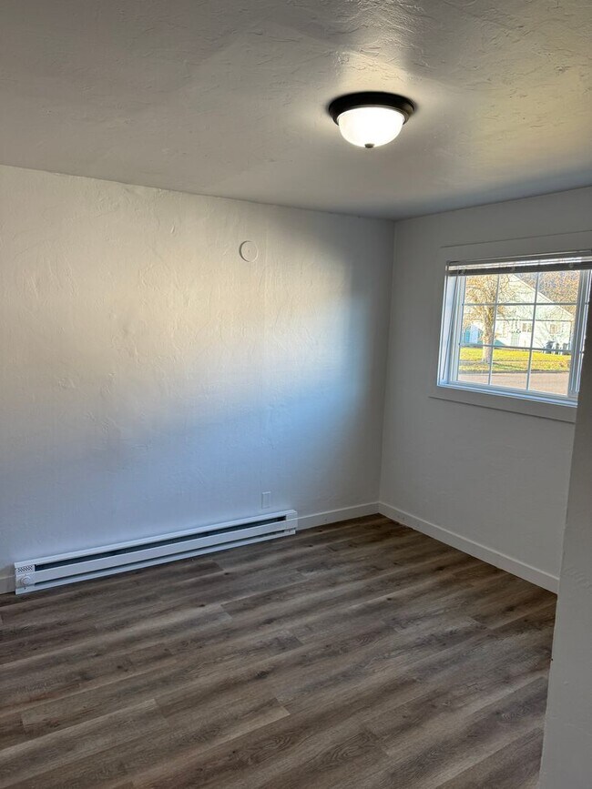 Building Photo - behe02