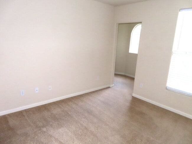 Building Photo - 9050 Double R Blvd