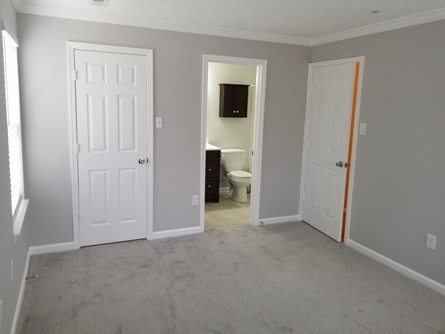 Building Photo - 2603 Camelback Ln