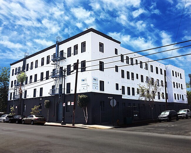 Building Photo - mon5233