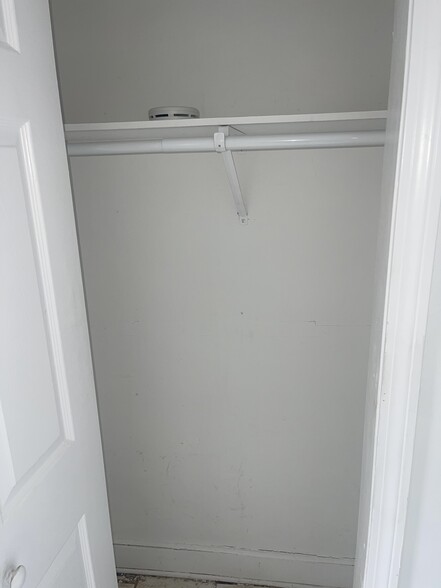 Building Photo - 151 Crawford St