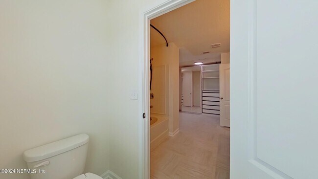 Building Photo - 3583 Shiner Dr